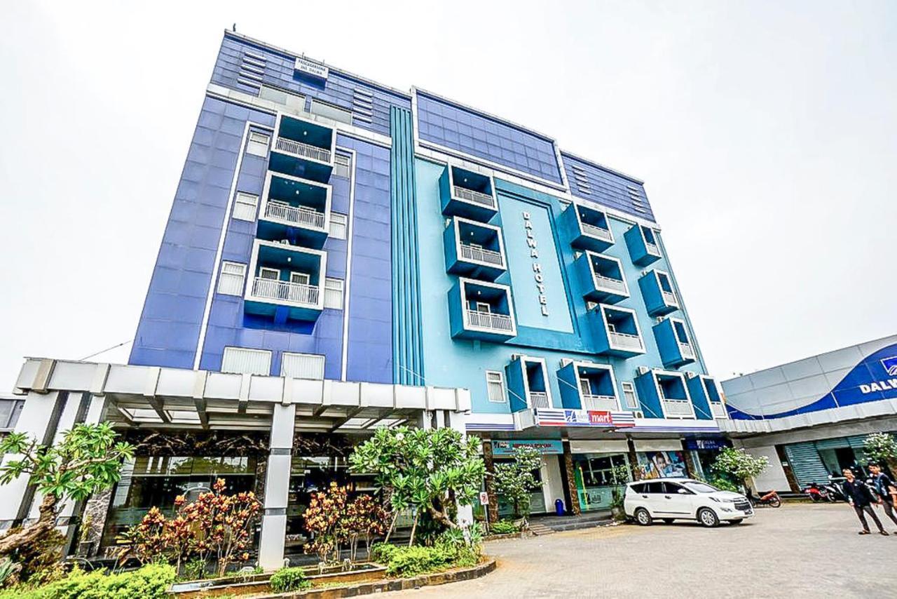 Oyo 289 Hotel Dalwa Syariah Pasuruan Exterior foto