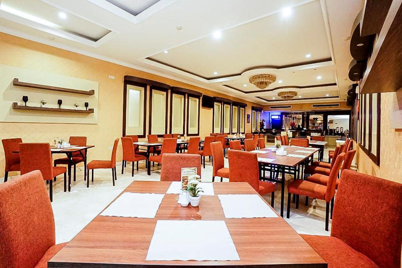 Oyo 289 Hotel Dalwa Syariah Pasuruan Exterior foto